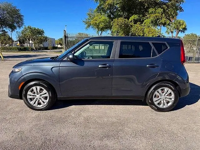 2020 KIA SOUL LX  