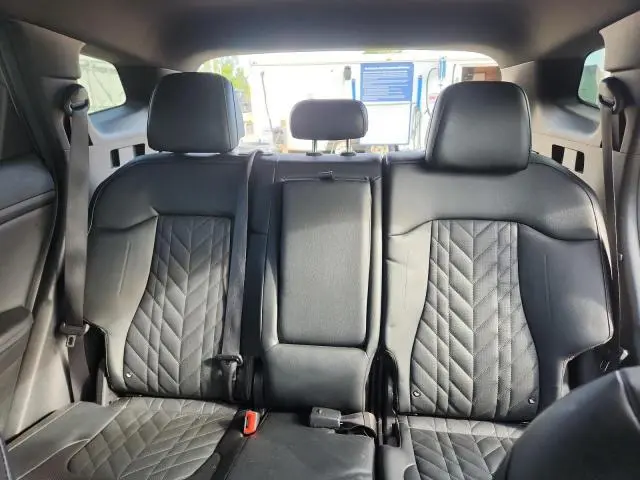 2023 KIA SPORTAGE X LINE  