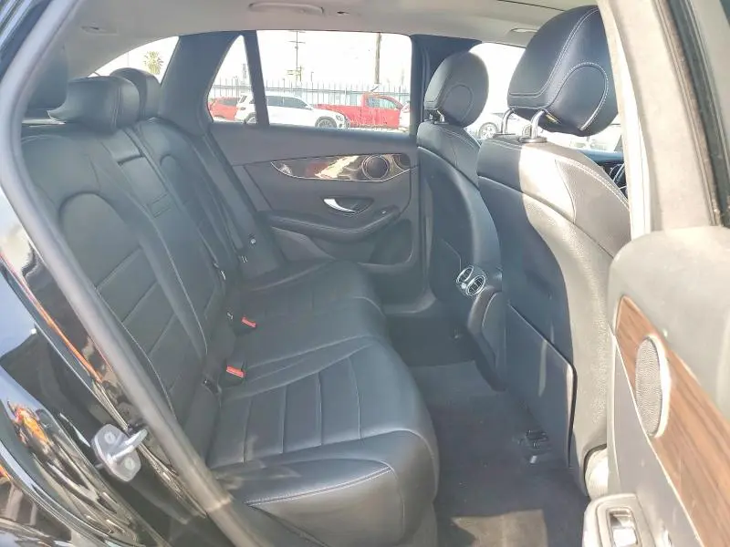 2016 MERCEDES-BENZ GLC 300 4MATIC  