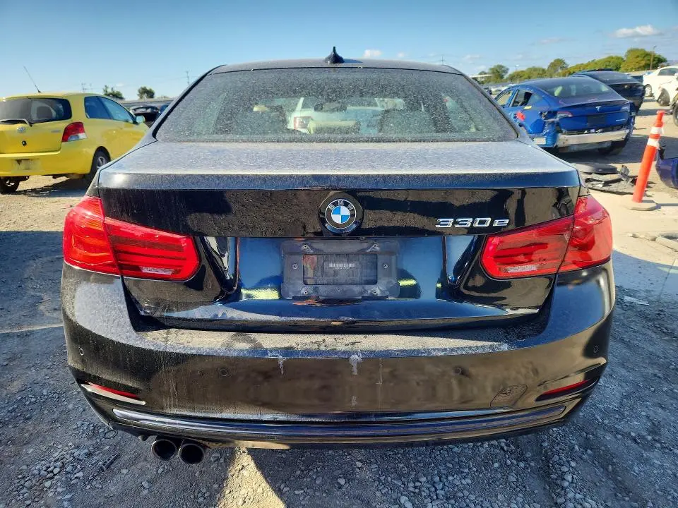 2017 BMW 330E   