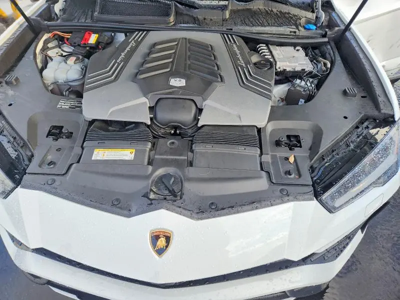 2021 LAMBORGHINI URUS   