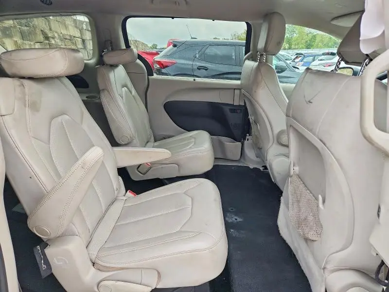 2021 CHRYSLER VOYAGER LXI  