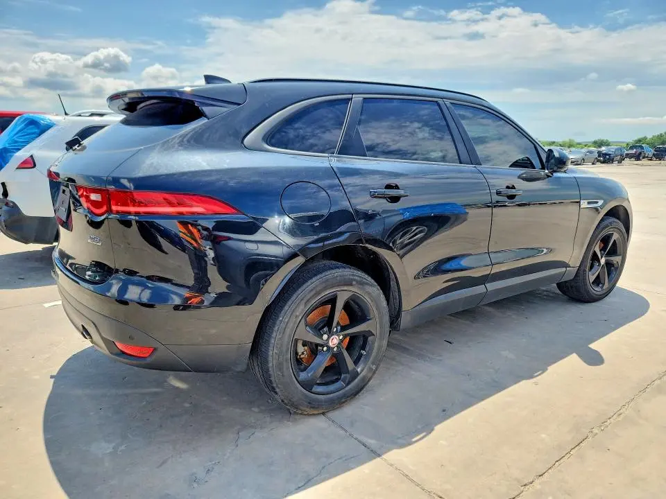2018 JAGUAR F-PACE PREMIUM  