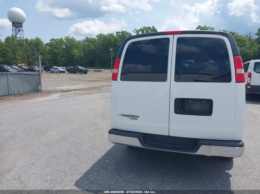 2016 CHEVROLET EXPRESS 3500 LT