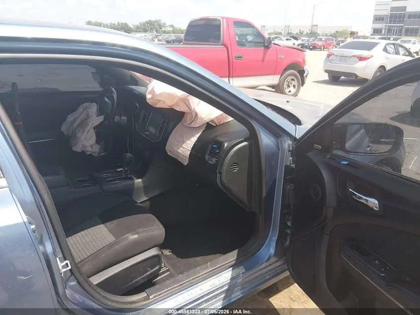 2011 CHRYSLER 300C  