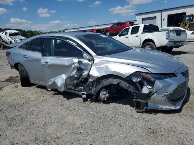 2019 TOYOTA AVALON XLE  