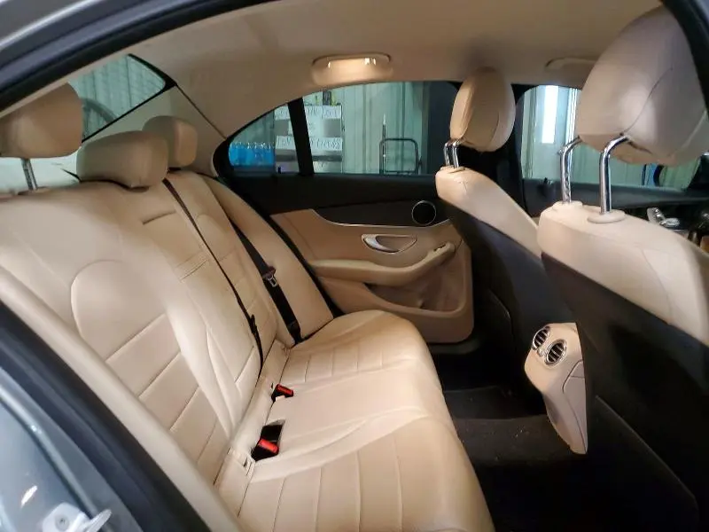 2016 MERCEDES-BENZ C 300  