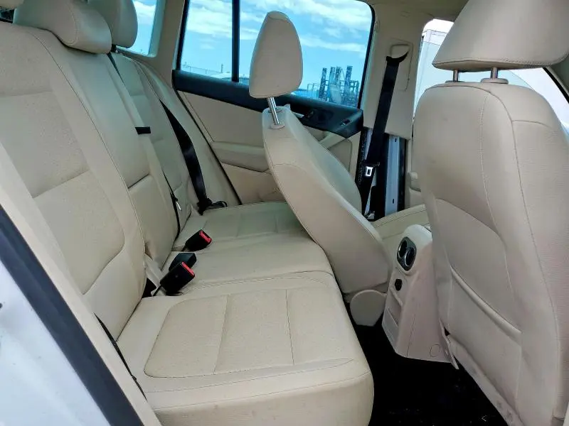 2014 VOLKSWAGEN TIGUAN S  