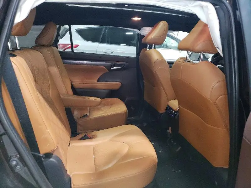 2021 TOYOTA HIGHLANDER HYBRID PLATINUM  