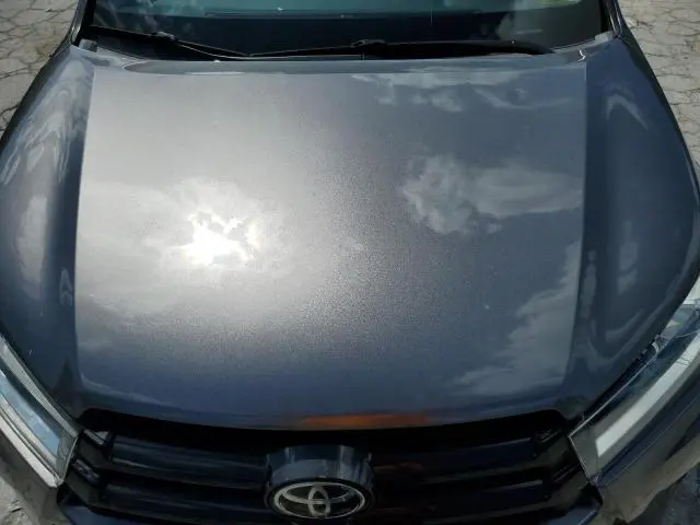 2018 TOYOTA HIGHLANDER SE  