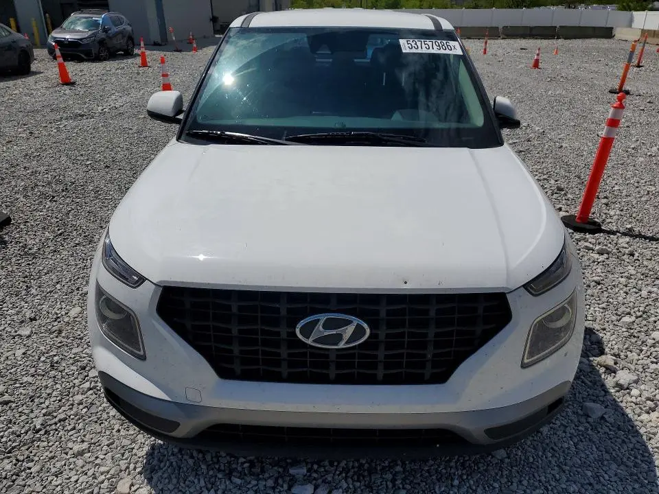 2022 HYUNDAI VENUE SE  