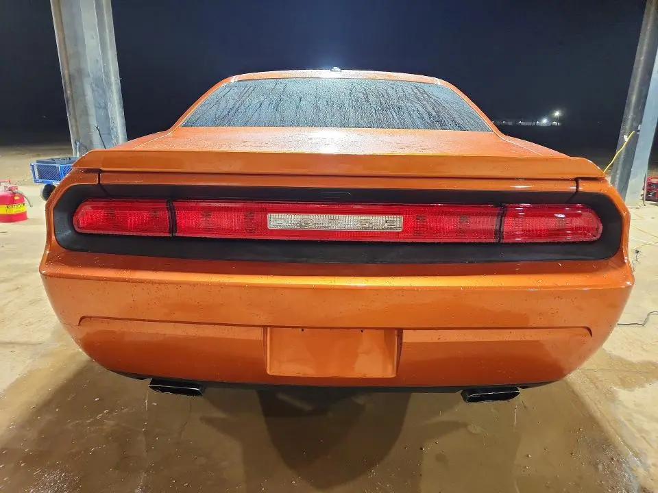 2011 DODGE CHALLENGER R  