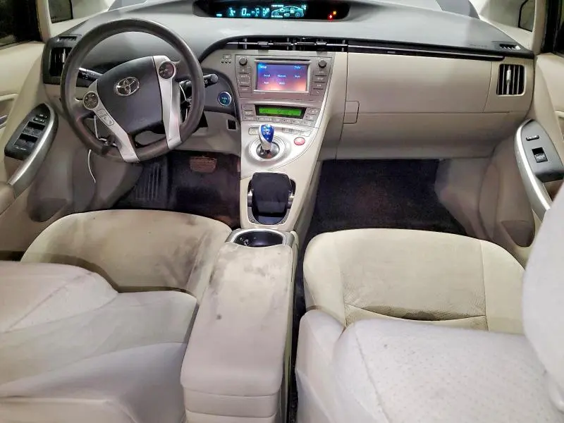 2014 TOYOTA PRIUS THREE  