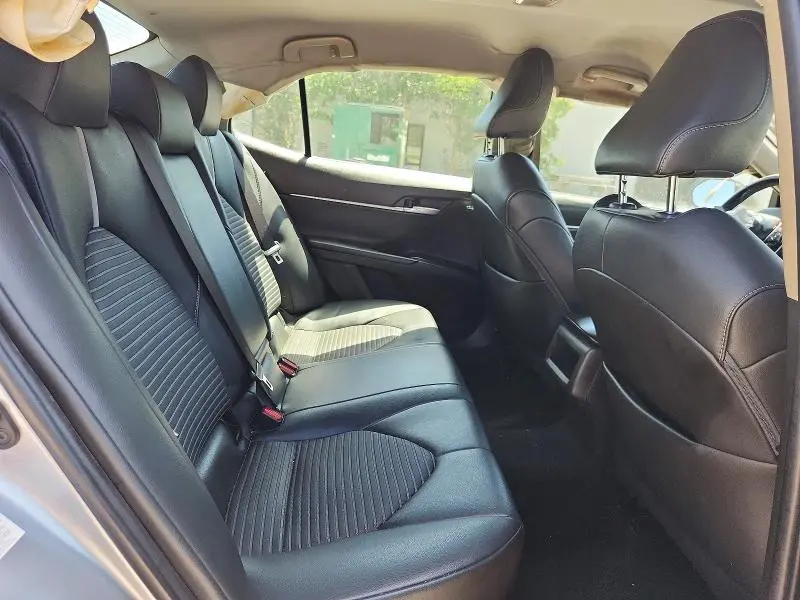 2018 TOYOTA CAMRY SE  
