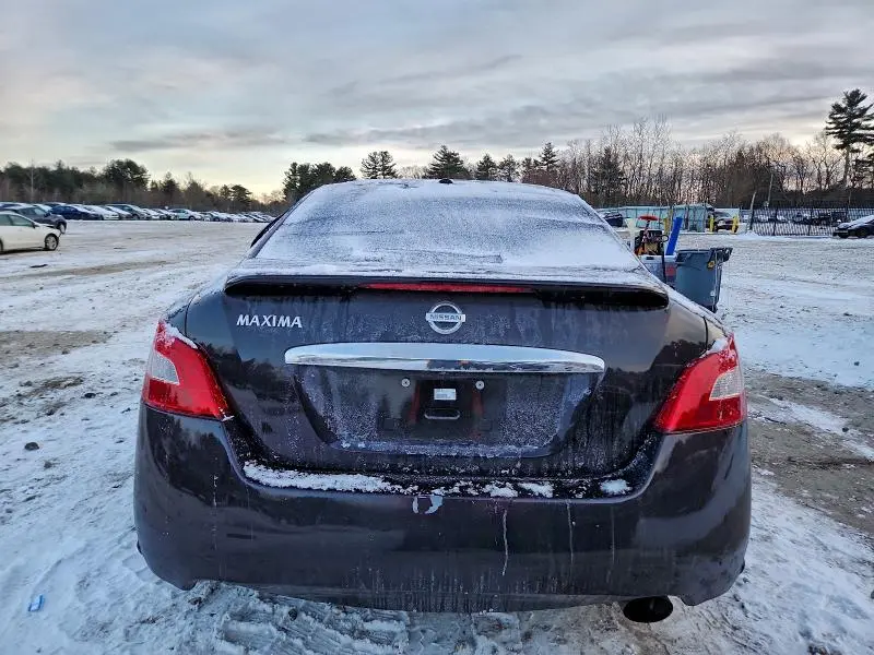 2010 NISSAN MAXIMA S  