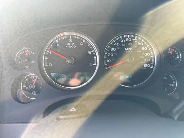 2011 CHEVROLET SUBURBAN C1500 LT  