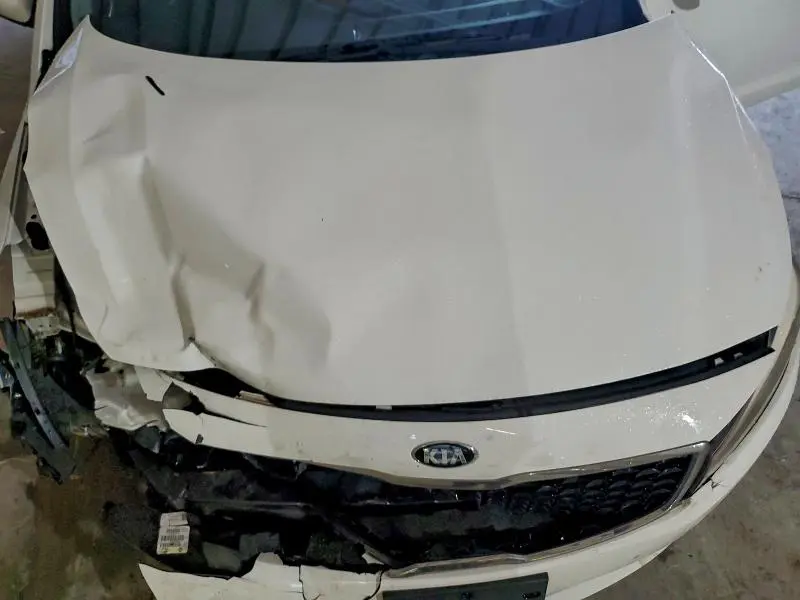 2017 KIA FORTE LX  