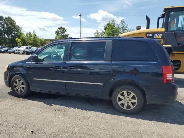 2010 CHRYSLER TOWN & COUNTRY TOURING  