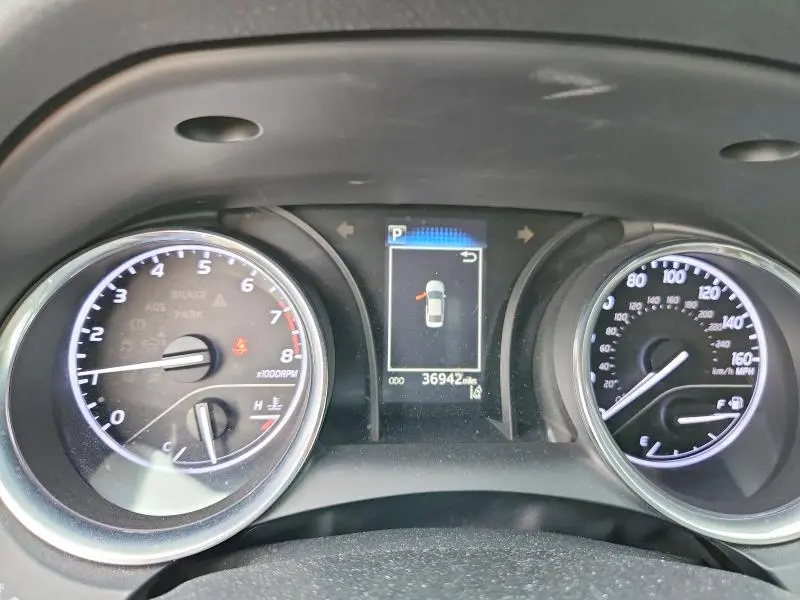 2018 TOYOTA CAMRY SE  