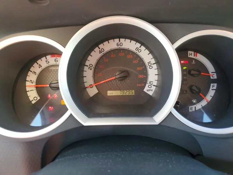 2015 TOYOTA TACOMA V6  