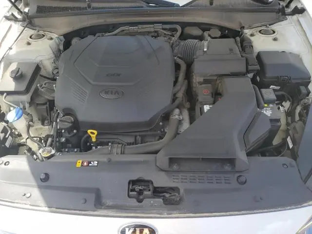 2017 KIA CADENZA PREMIUM  