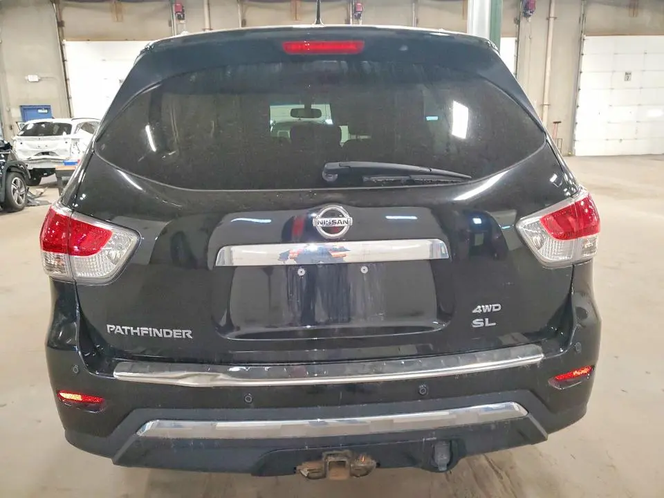 2014 NISSAN PATHFINDER SL  
