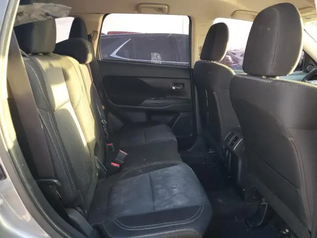 2020 MITSUBISHI OUTLANDER ES  