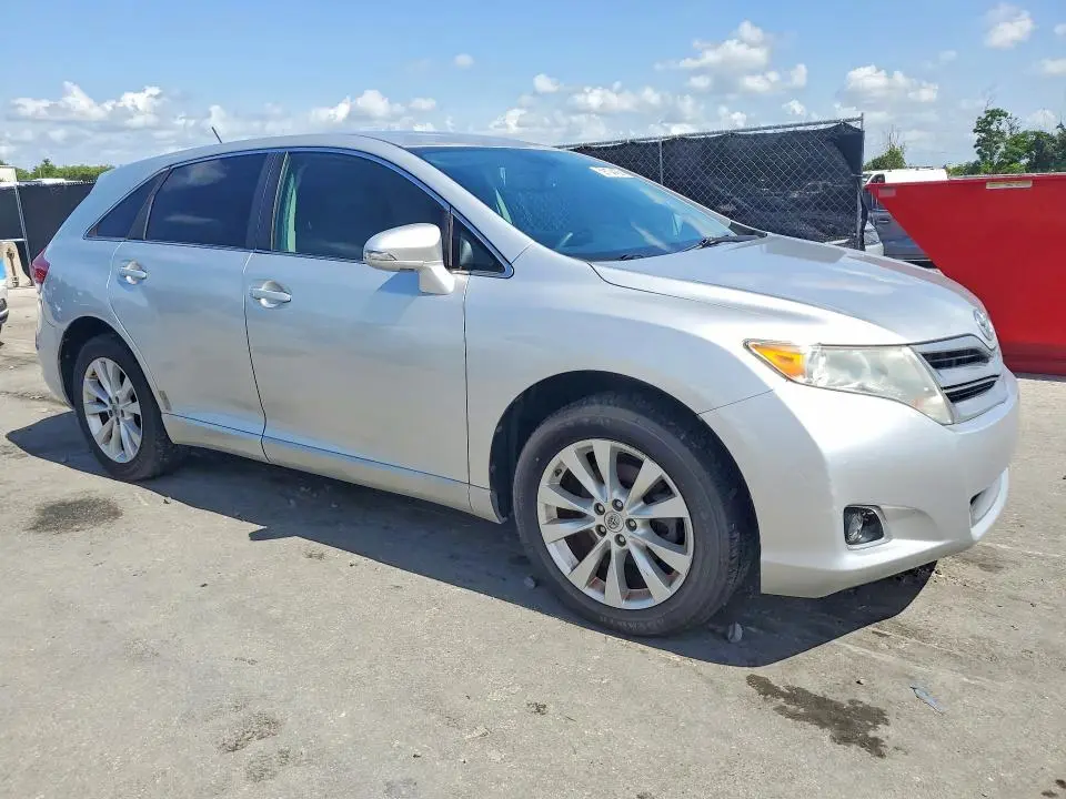 2013 TOYOTA VENZA LE  