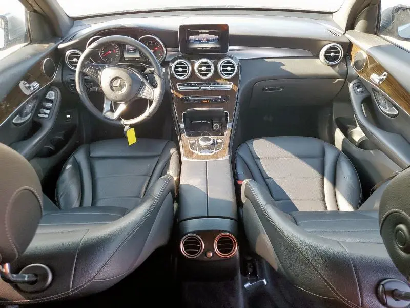 2017 MERCEDES-BENZ GLC 300 4MATIC  