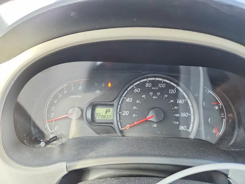 2011 TOYOTA SIENNA LE  