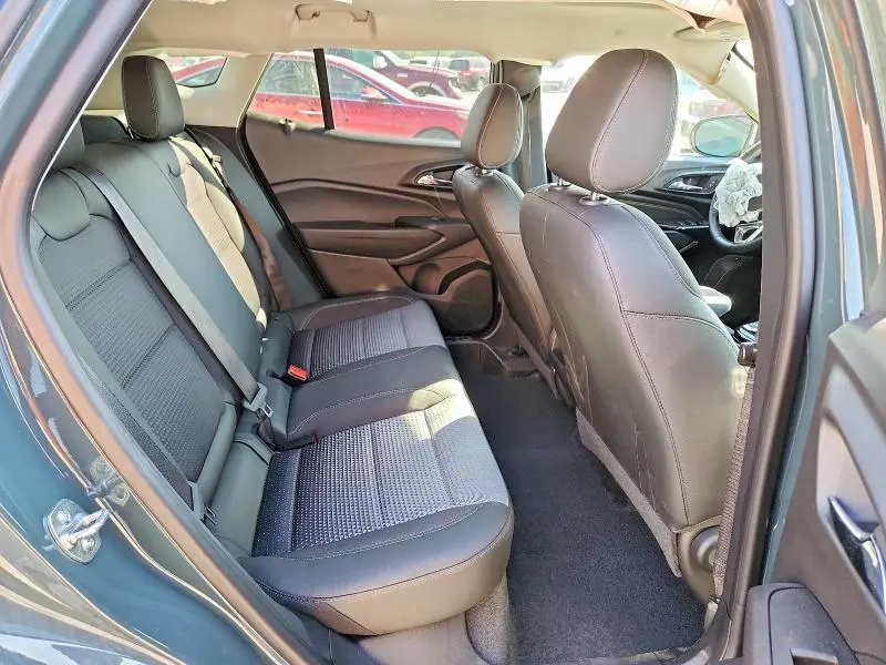 2025 CHEVROLET TRAX 1LT  