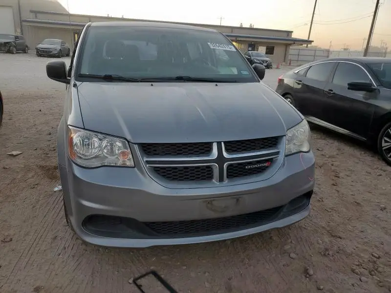 2016 DODGE GRAND CARAVAN SE  
