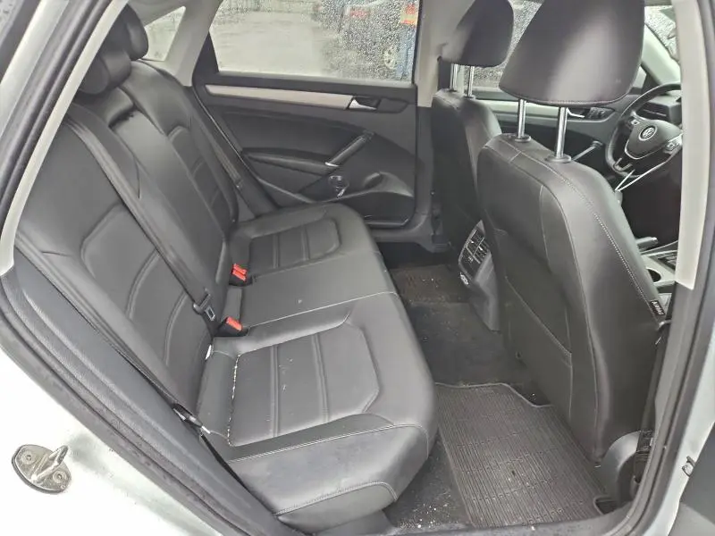 2021 VOLKSWAGEN PASSAT SE  