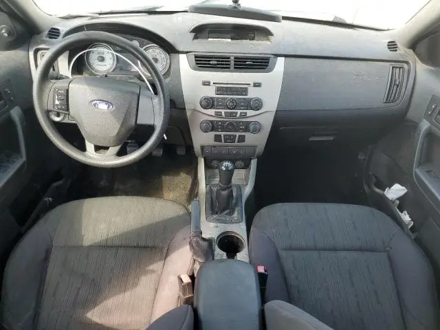 2011 FORD FOCUS SE  