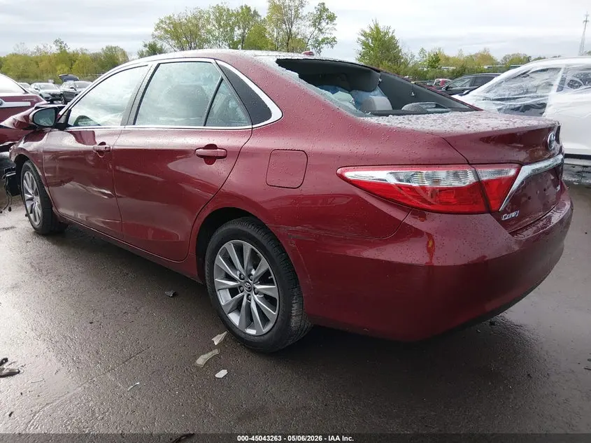 2017 TOYOTA CAMRY XLE
