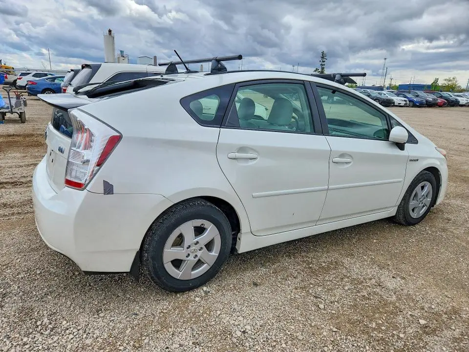 2011 TOYOTA PRIUS TWO  