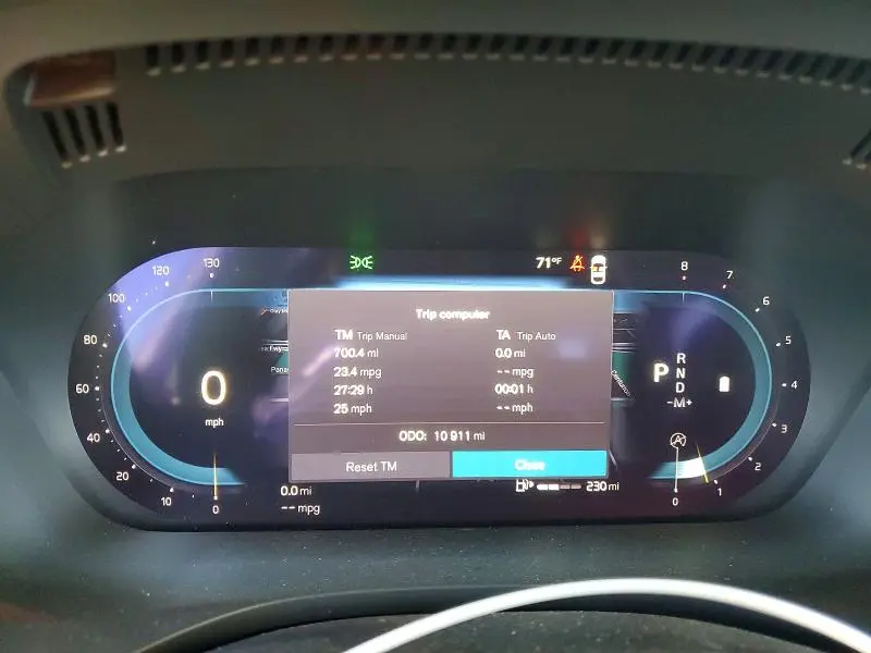 2023 VOLVO XC60 PLUS  
