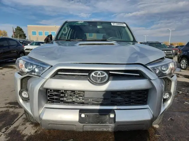 2023 TOYOTA 4RUNNER SE  