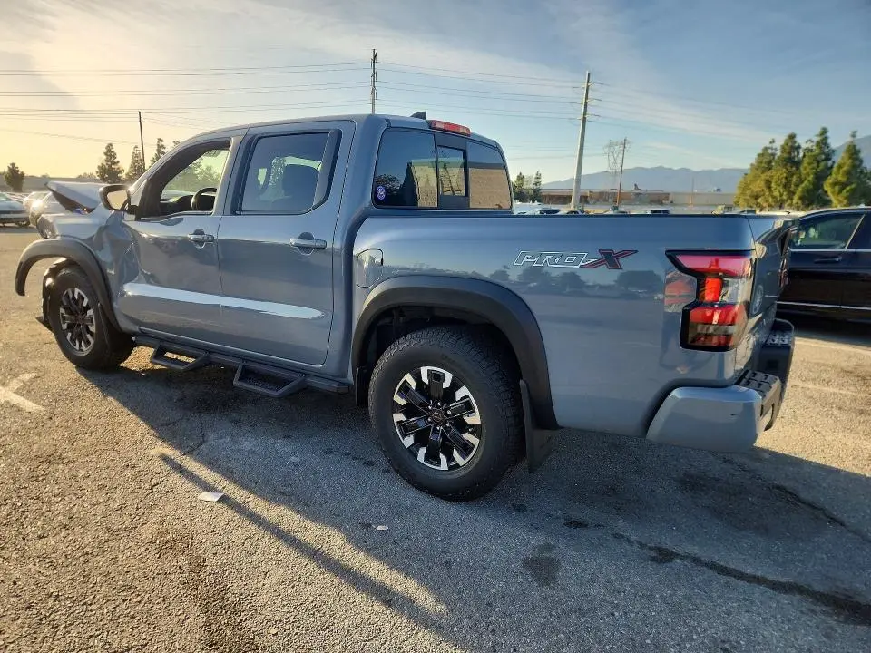 2022 NISSAN FRONTIER S  