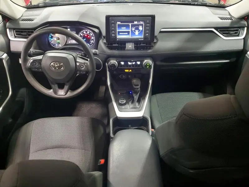 2022 TOYOTA RAV4 LE  