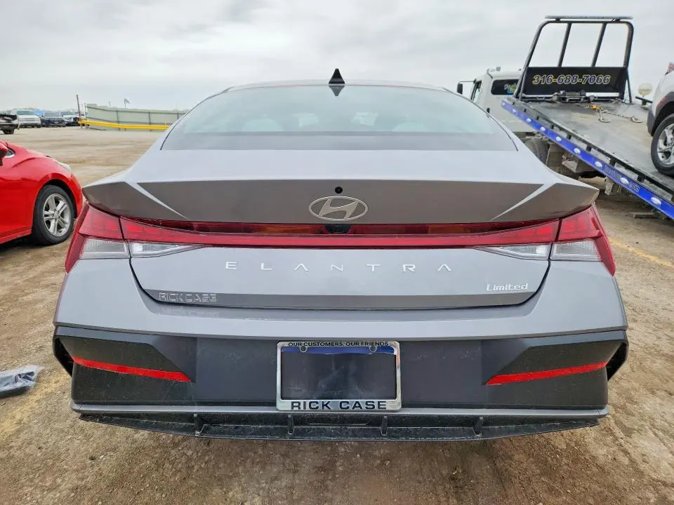 2026 HYUNDAI ELANTRA LIMITED  