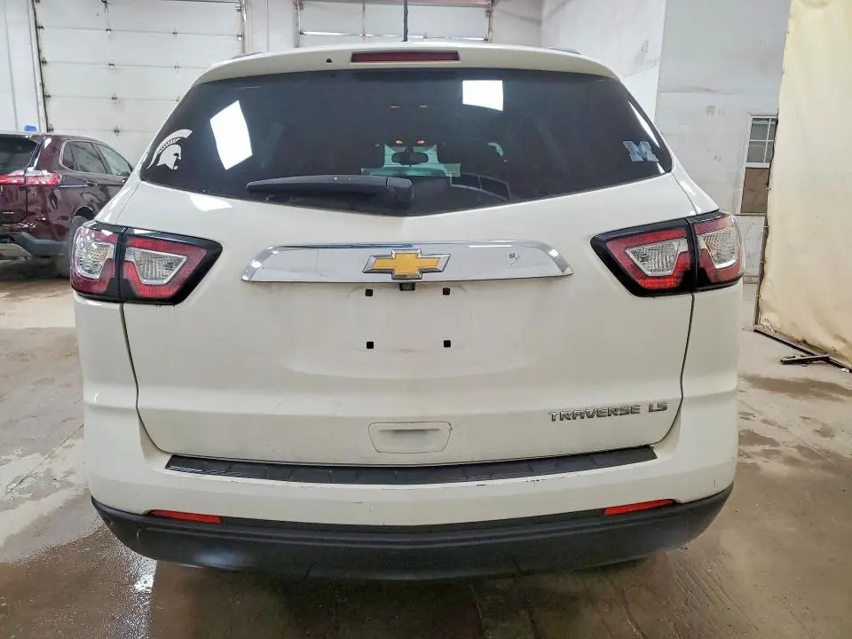 2013 CHEVROLET TRAVERSE LS  
