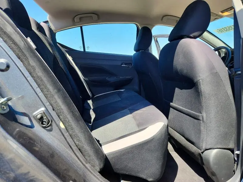 2022 NISSAN VERSA SV  