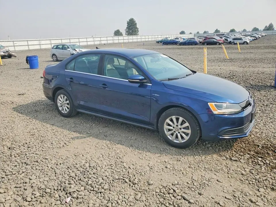 2013 VOLKSWAGEN JETTA HYBRID  