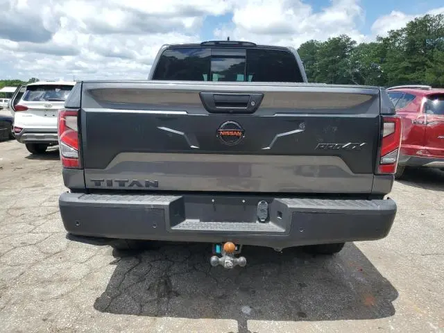 2022 NISSAN TITAN SV  