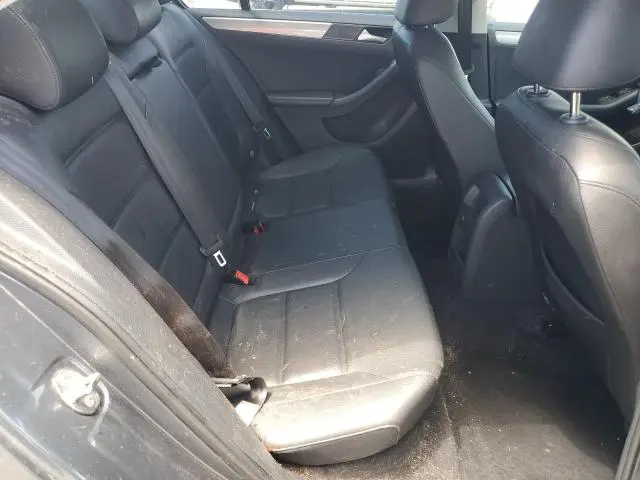 2017 VOLKSWAGEN JETTA SE  