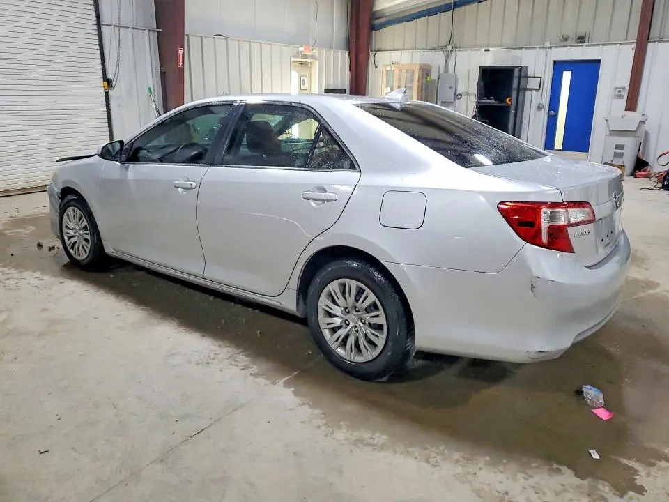2014 TOYOTA CAMRY LE  
