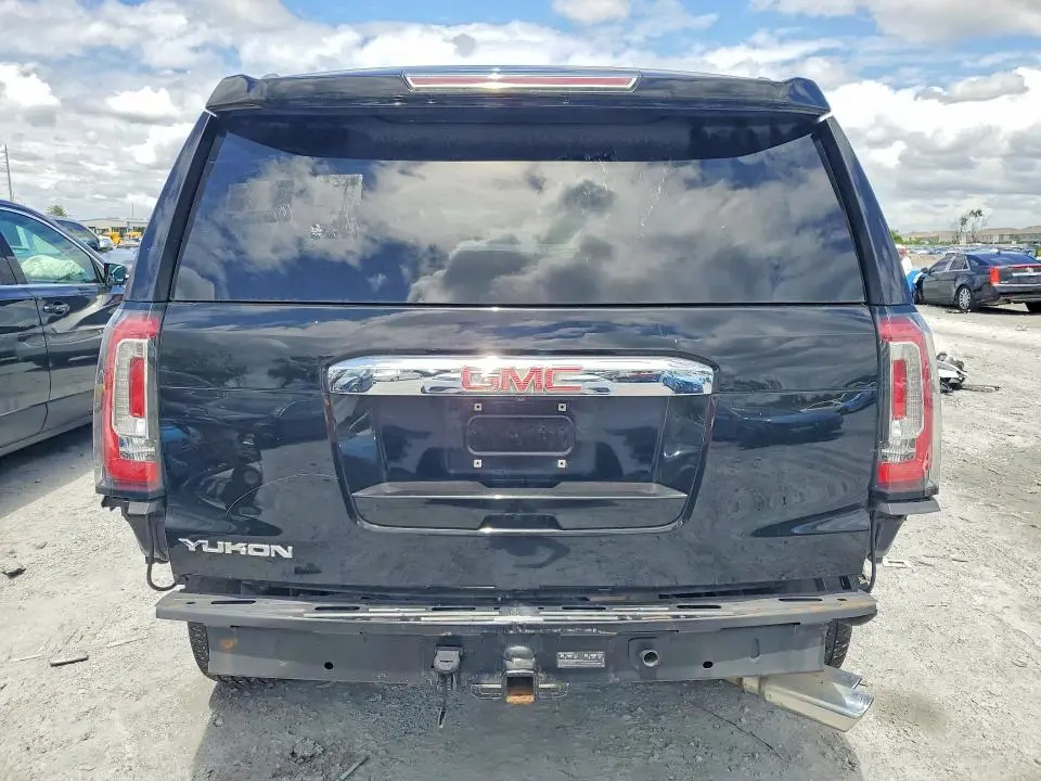 2016 GMC YUKON DENALI  