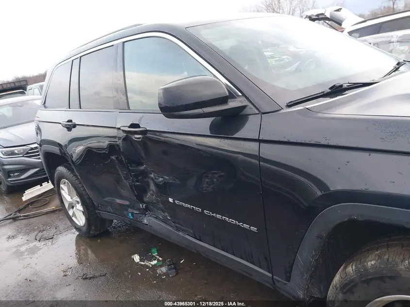 2023 JEEP GRAND CHEROKEE LAREDO 4X4
