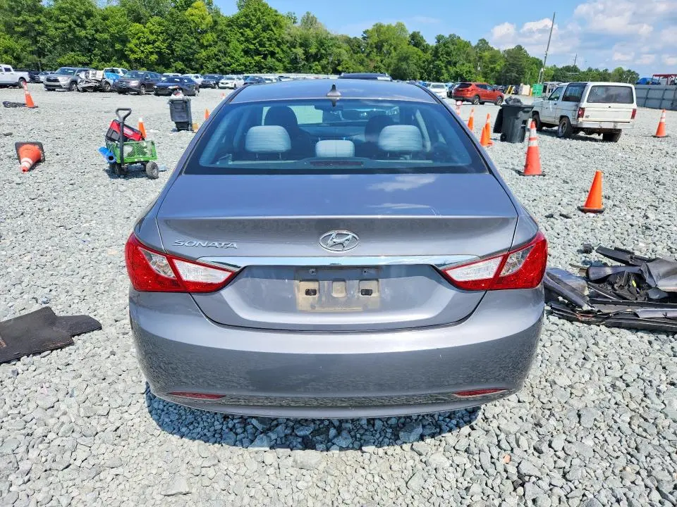 2012 HYUNDAI SONATA GLS  
